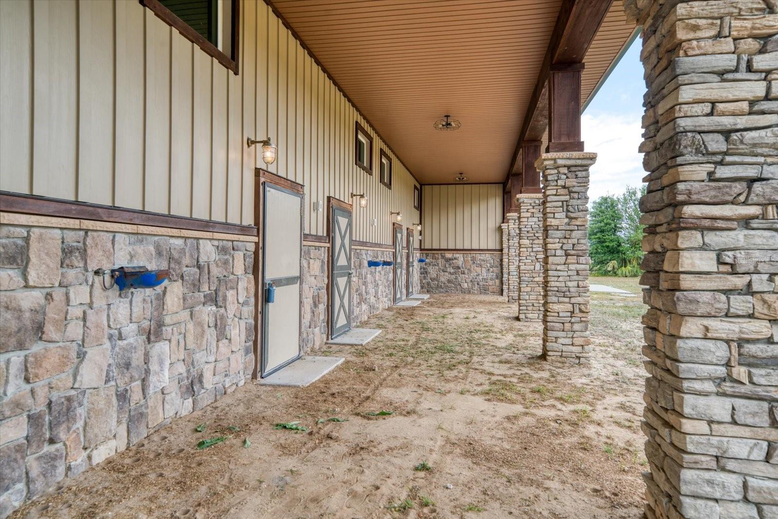 13026 S COUNTY ROAD 39 HWY, LITHIA, FL, 33547