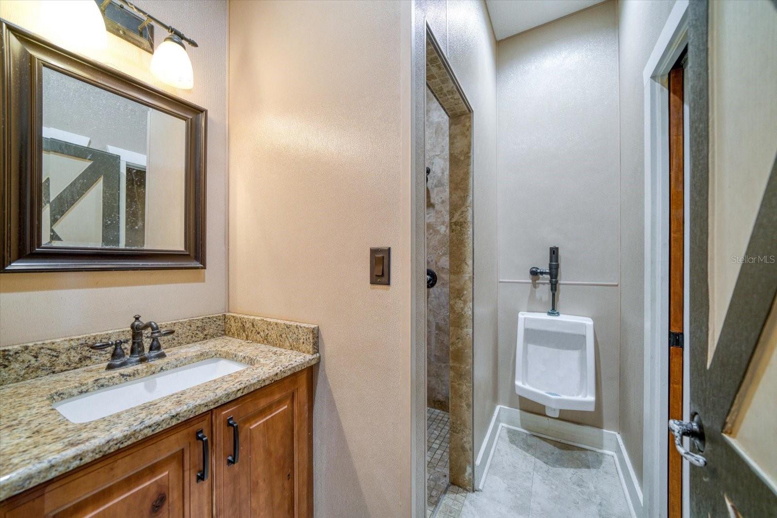 13026 S COUNTY ROAD 39 HWY, LITHIA, FL, 33547
