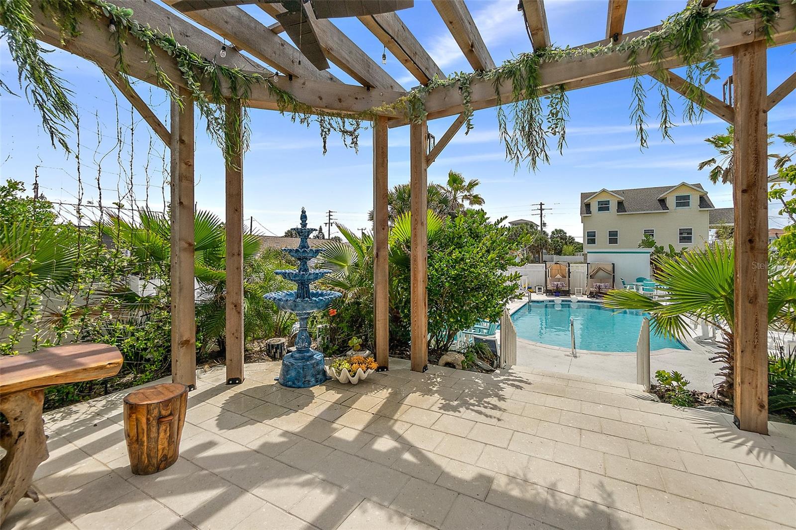 1104 S OCEAN SHORE BLVD, FLAGLER BEACH, FL, 32136