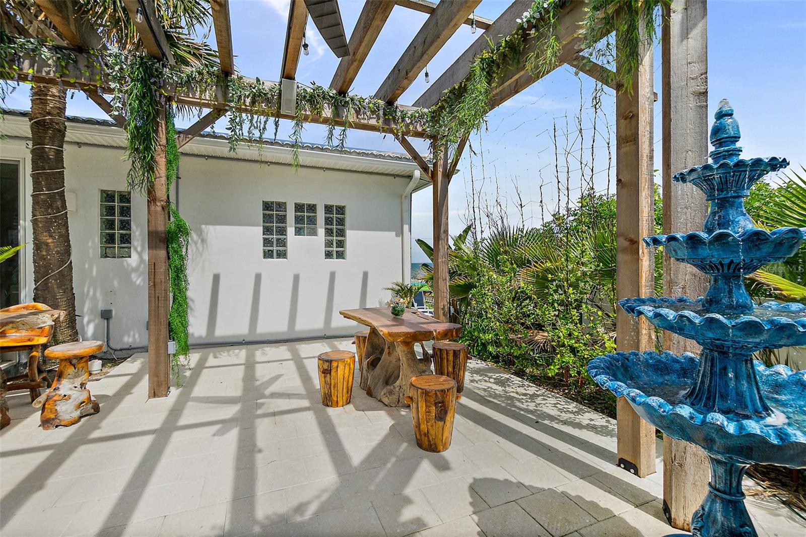 1104 S OCEAN SHORE BLVD, FLAGLER BEACH, FL, 32136