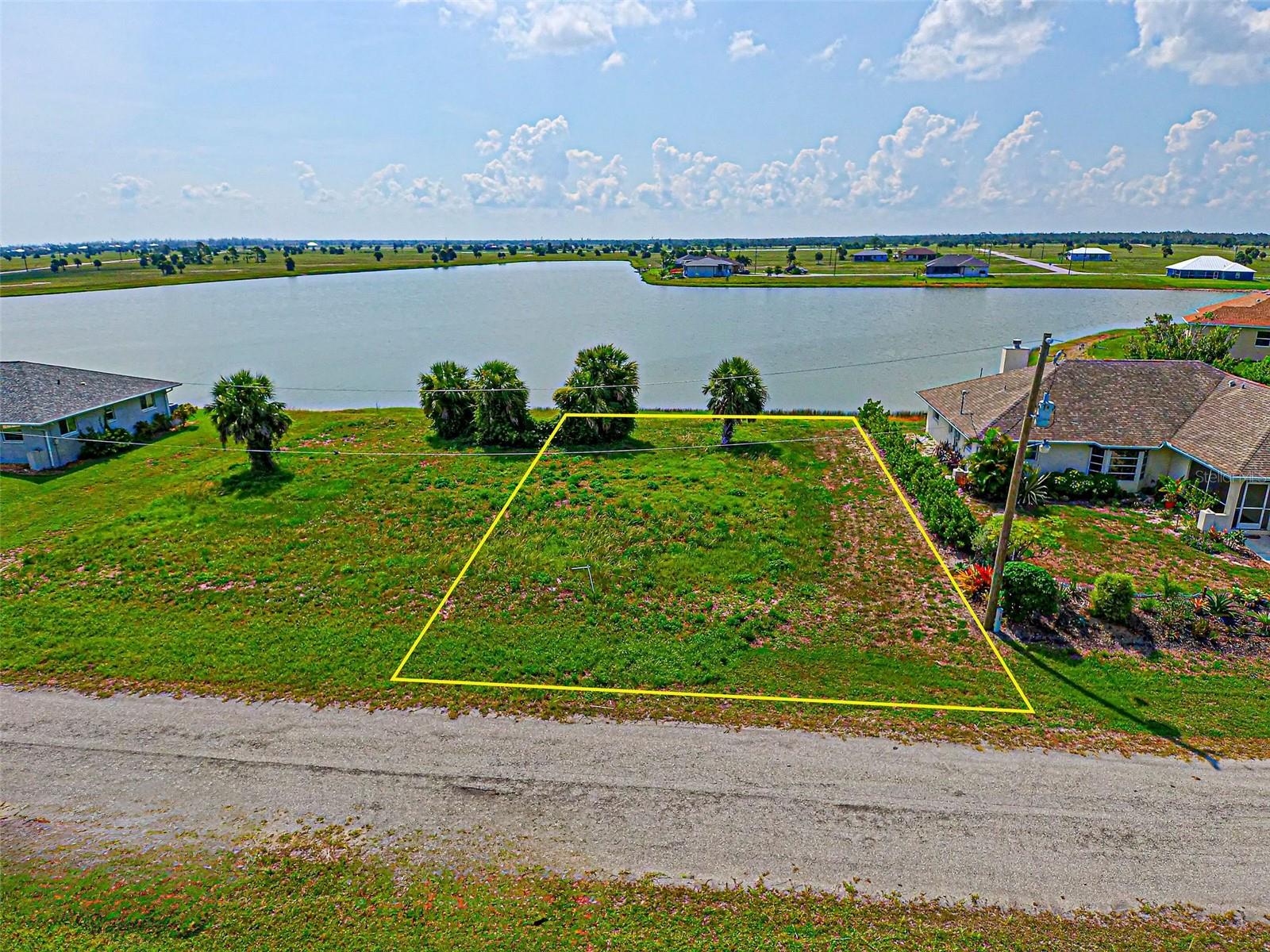 35 MEADOWLARK LN, PLACIDA, FL, 33946