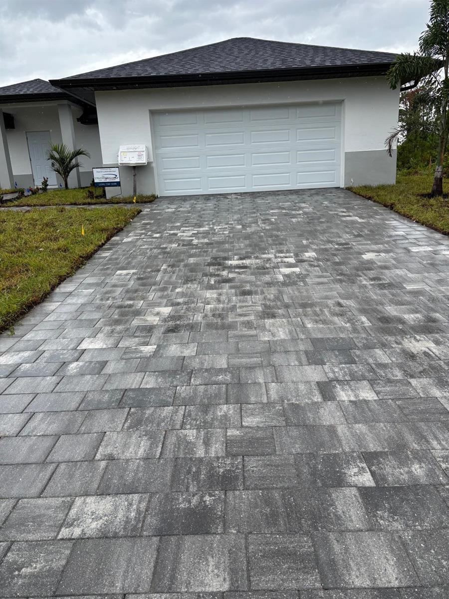8285 AGATE ST, PORT CHARLOTTE, FL, 33981