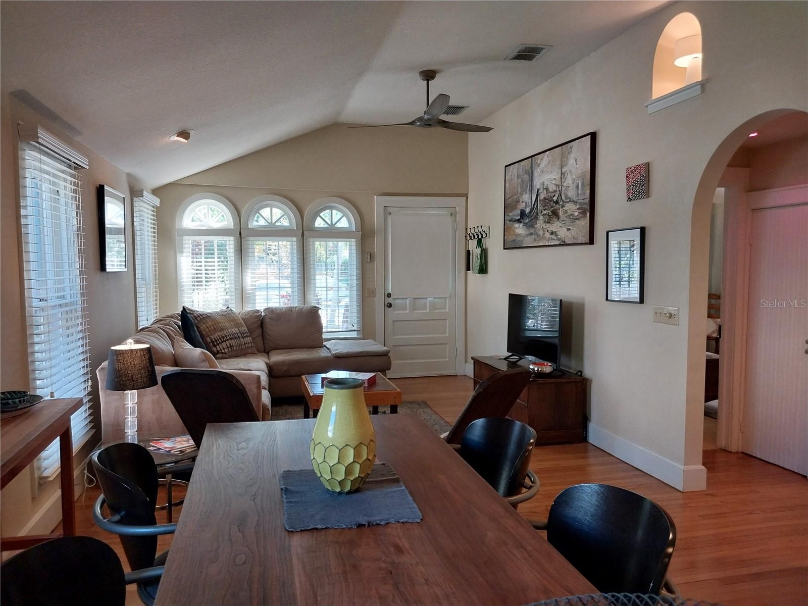 524 COLUMBIA CT, SARASOTA, FL, 34236