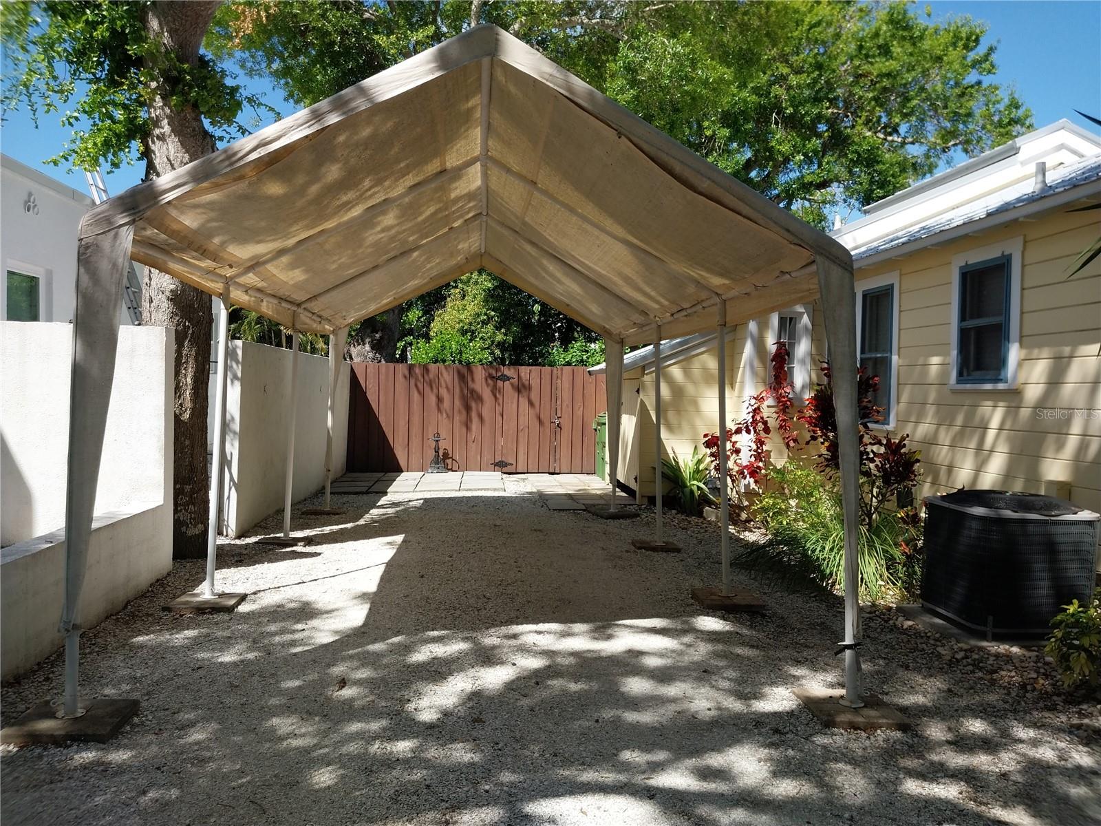 524 COLUMBIA CT, SARASOTA, FL, 34236