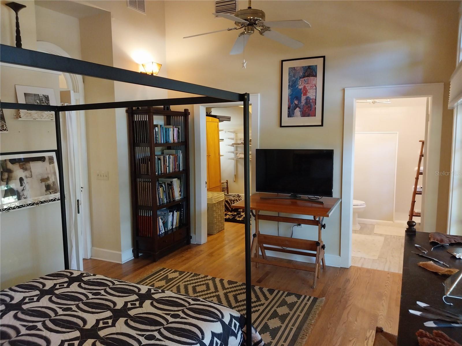 524 COLUMBIA CT, SARASOTA, FL, 34236