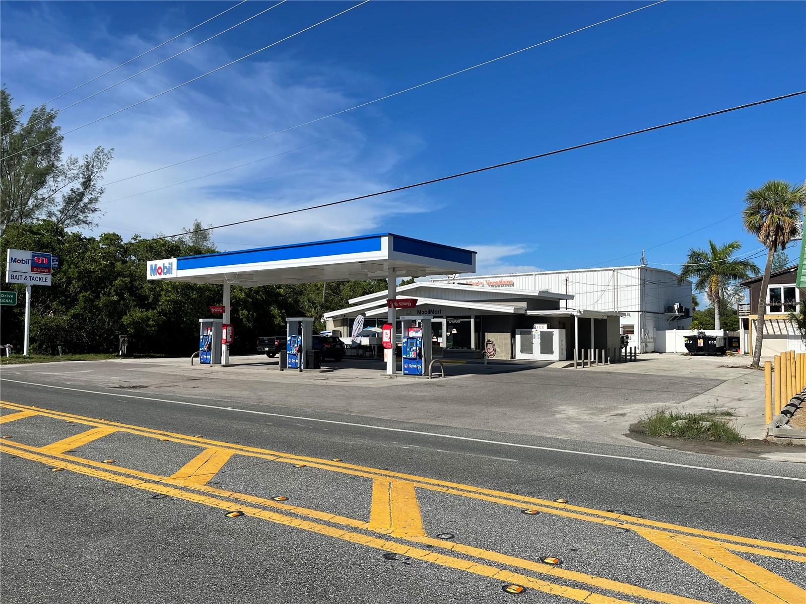 3015 GULF DR, HOLMES BEACH, FL, 34217