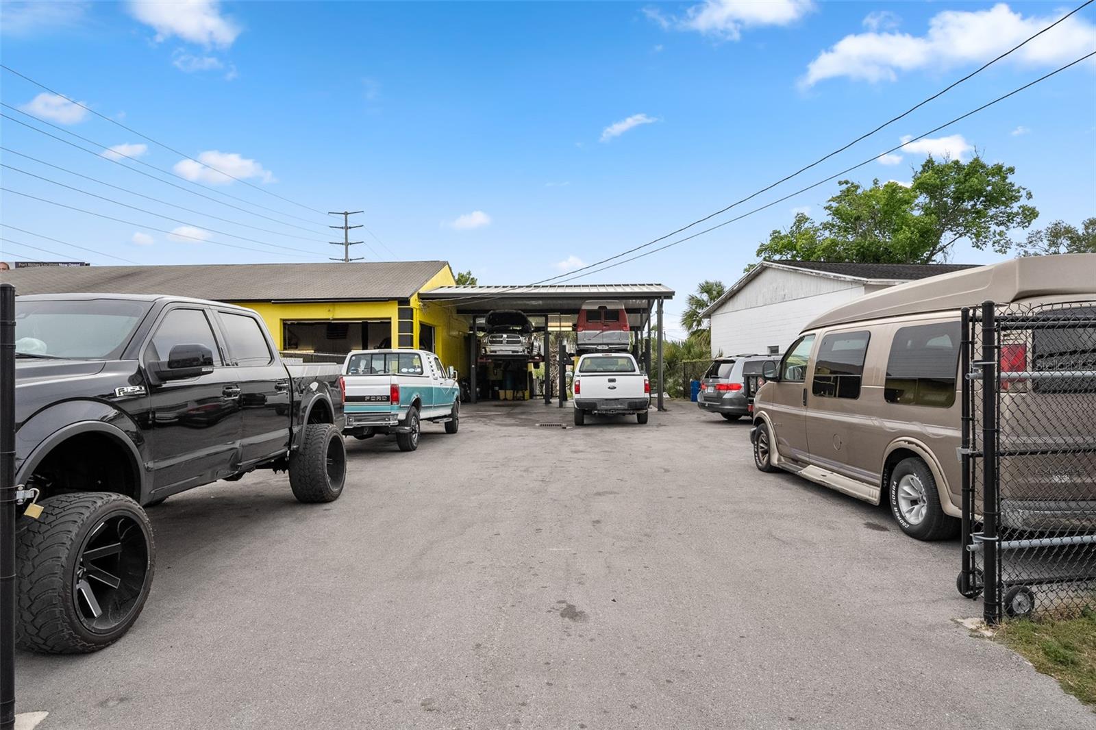 6241 RIDGE RD, PORT RICHEY, FL, 34668