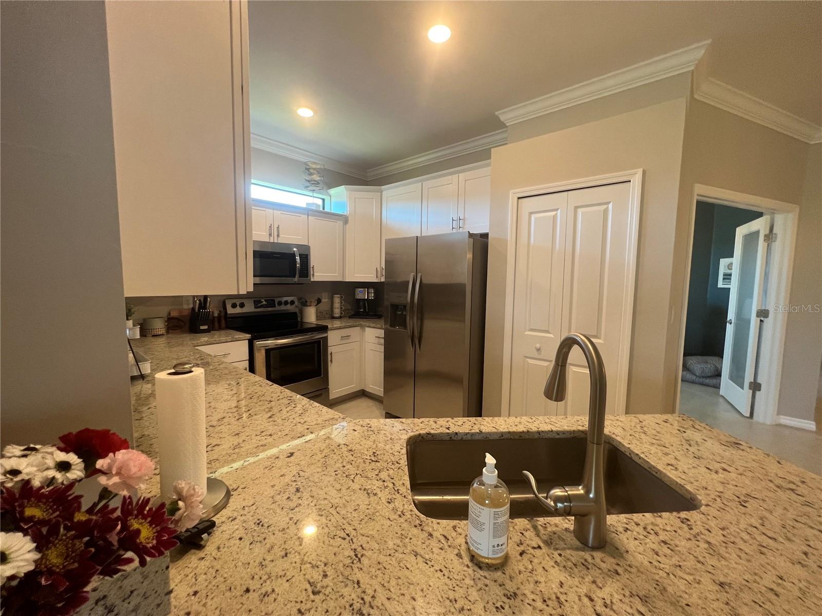 2040 MACKEREL ST, PORT CHARLOTTE, FL, 33953