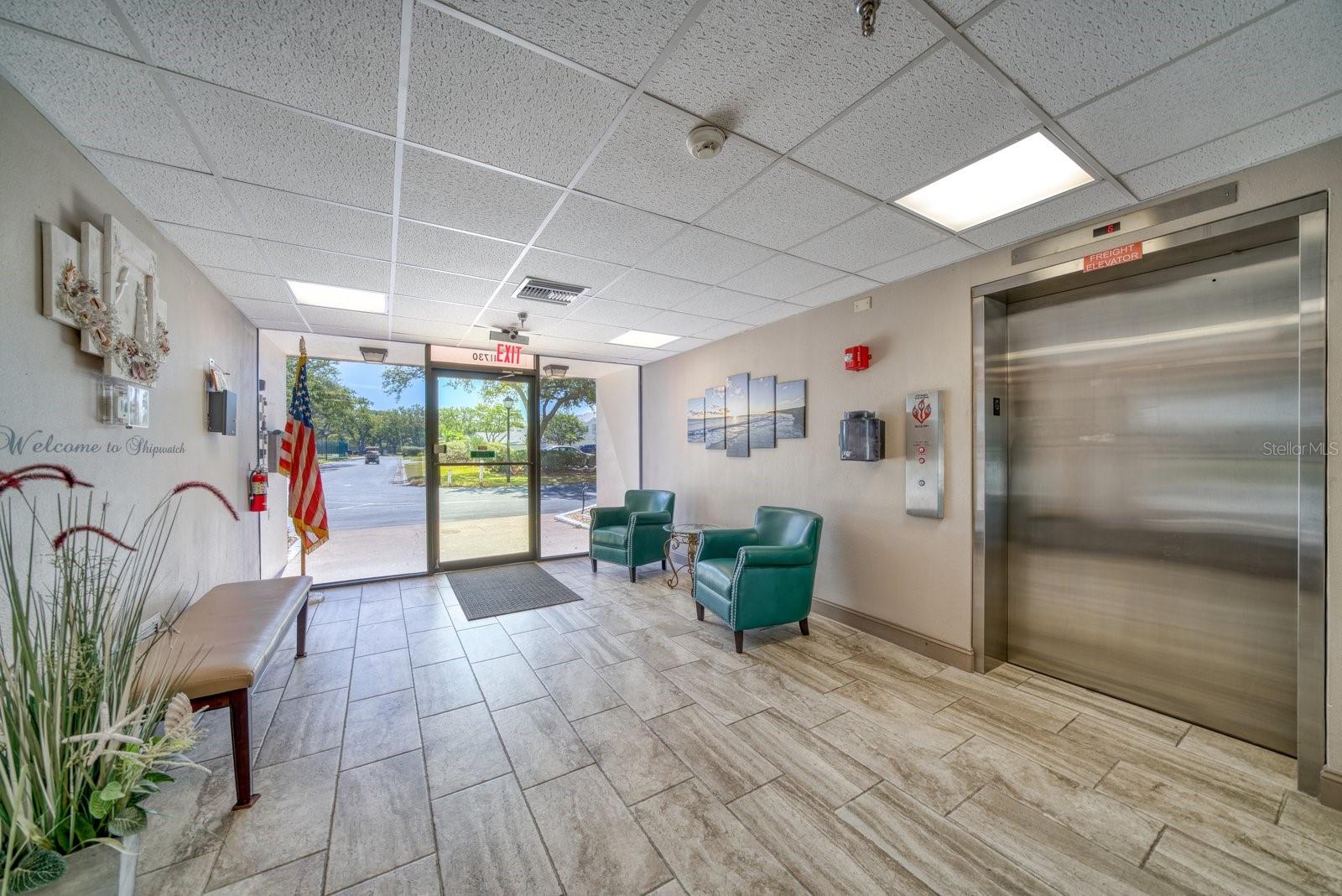 11730 SHIPWATCH DR #305, LARGO, FL, 33774