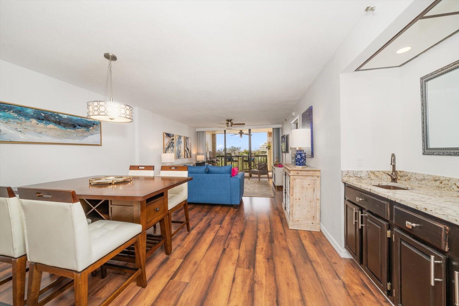 11730 SHIPWATCH DR #305, LARGO, FL, 33774