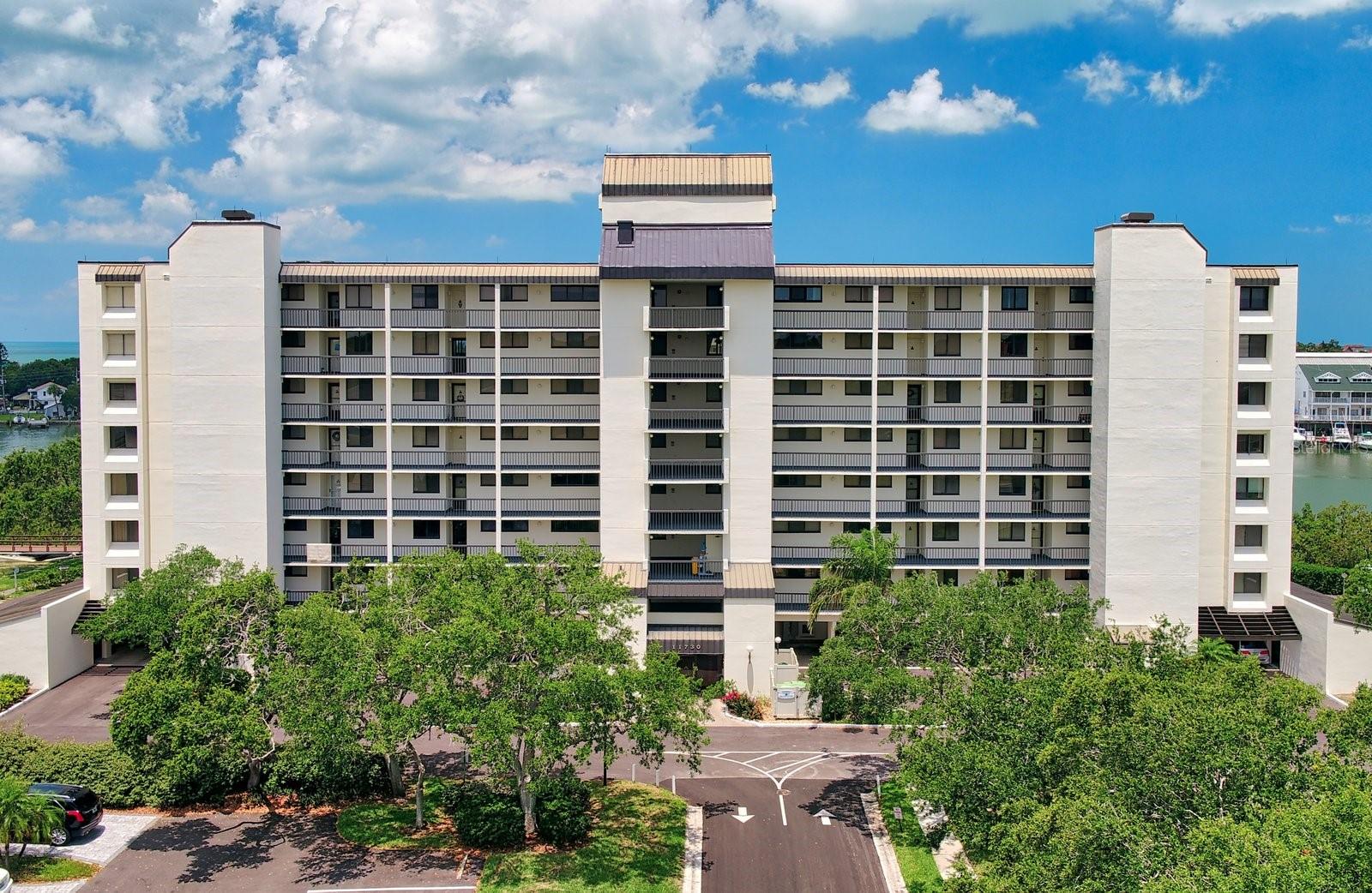 11730 SHIPWATCH DR #305, LARGO, FL, 33774