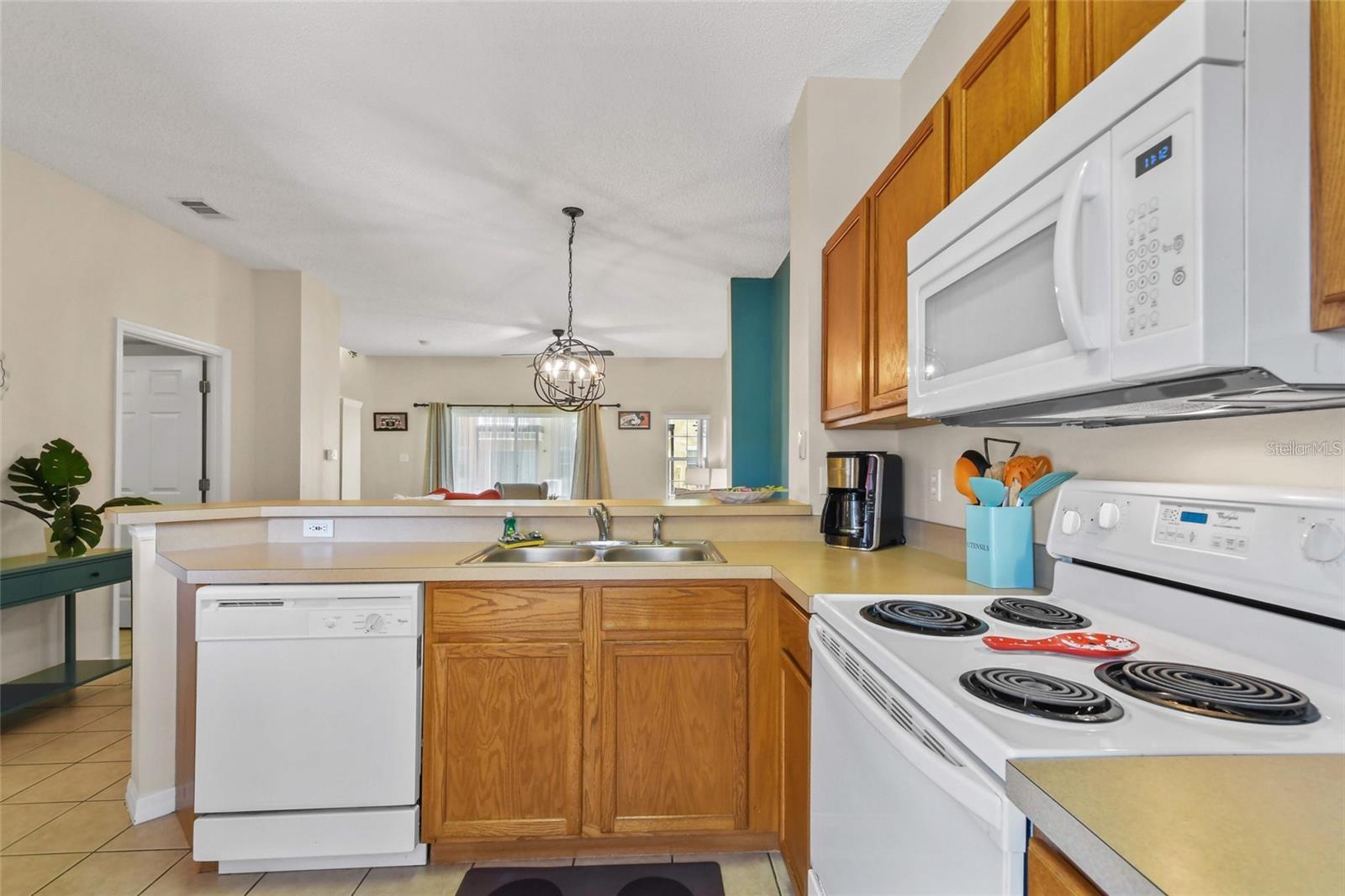 8407 BLUE LAGOON DR, KISSIMMEE, FL, 34747