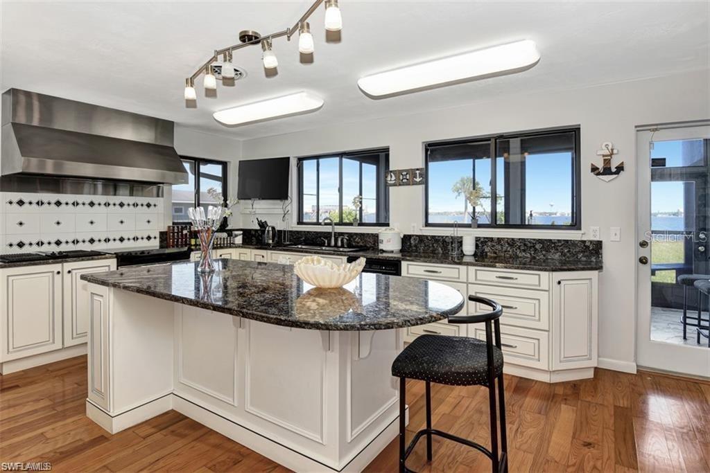 2301 S PALMETTO AVE, SOUTH DAYTONA, FL, 32119