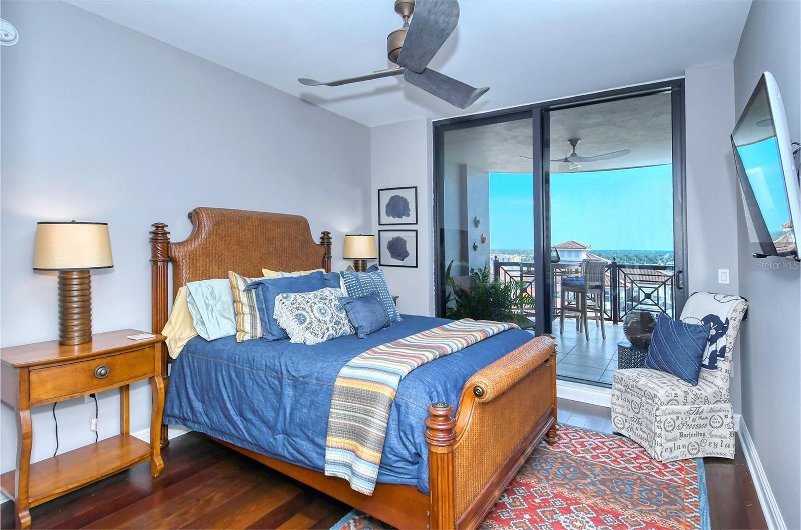 50 CENTRAL AVE #14B, SARASOTA, FL, 34236