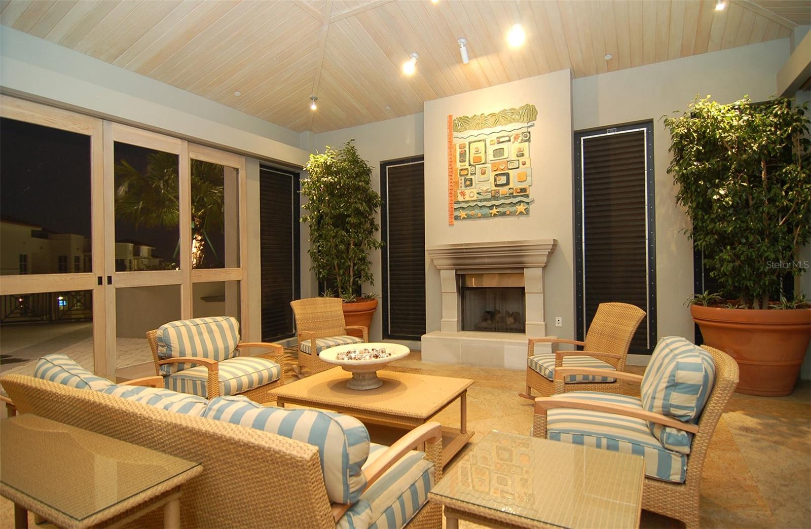 50 CENTRAL AVE #14B, SARASOTA, FL, 34236