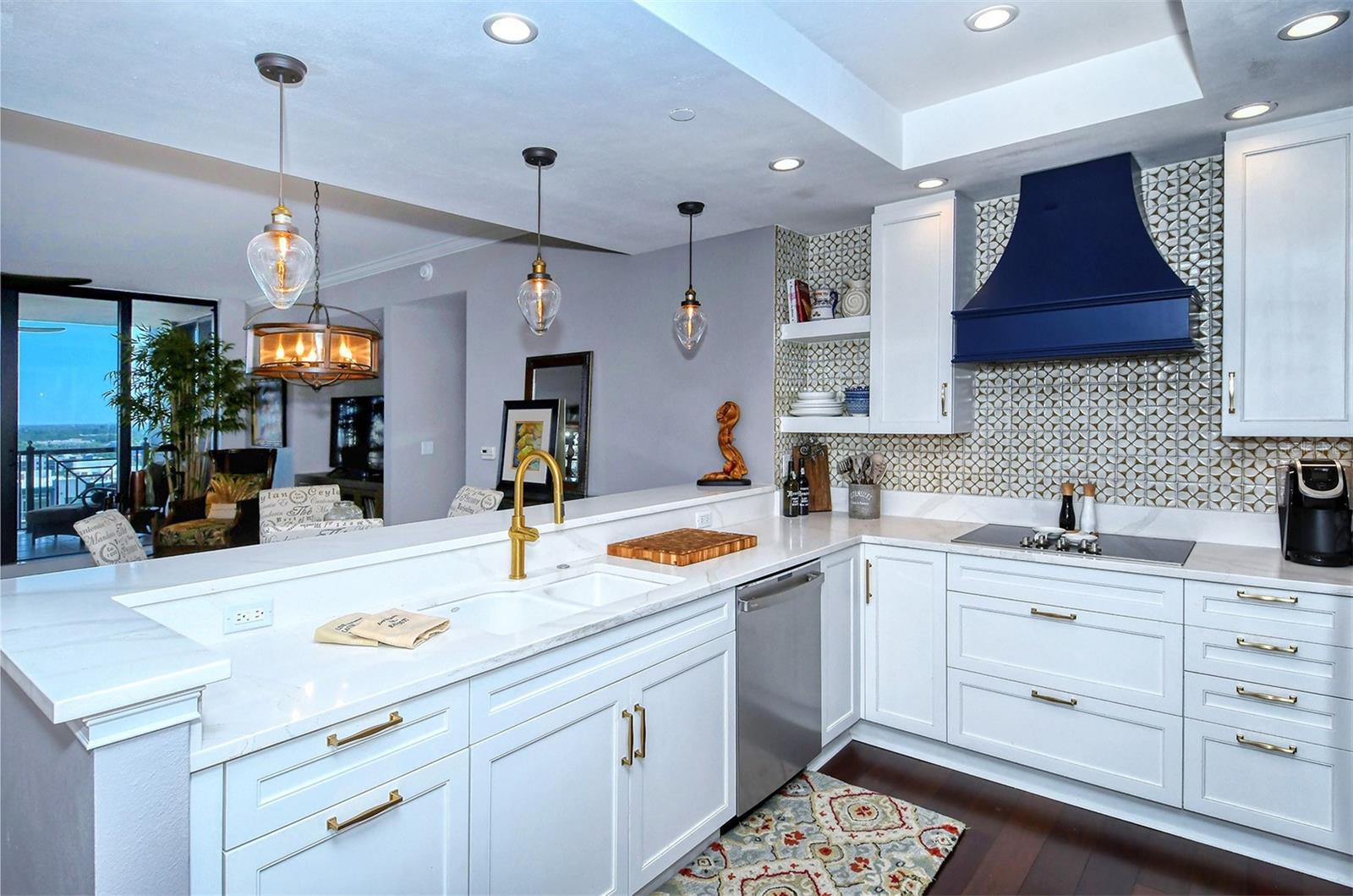 50 CENTRAL AVE #14B, SARASOTA, FL, 34236