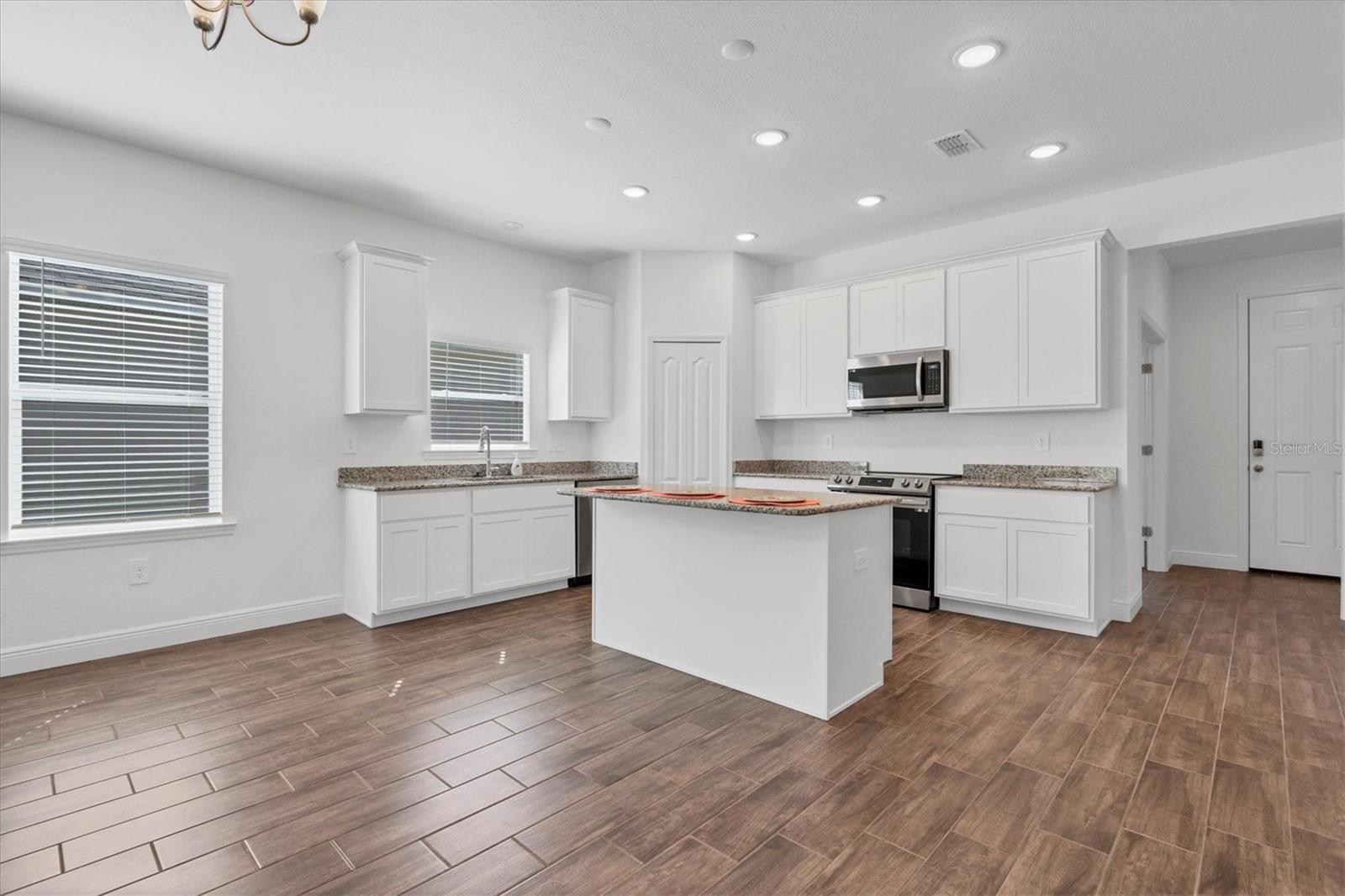 16824 CANOPY GARDEN DR, PORT CHARLOTTE, FL, 33953