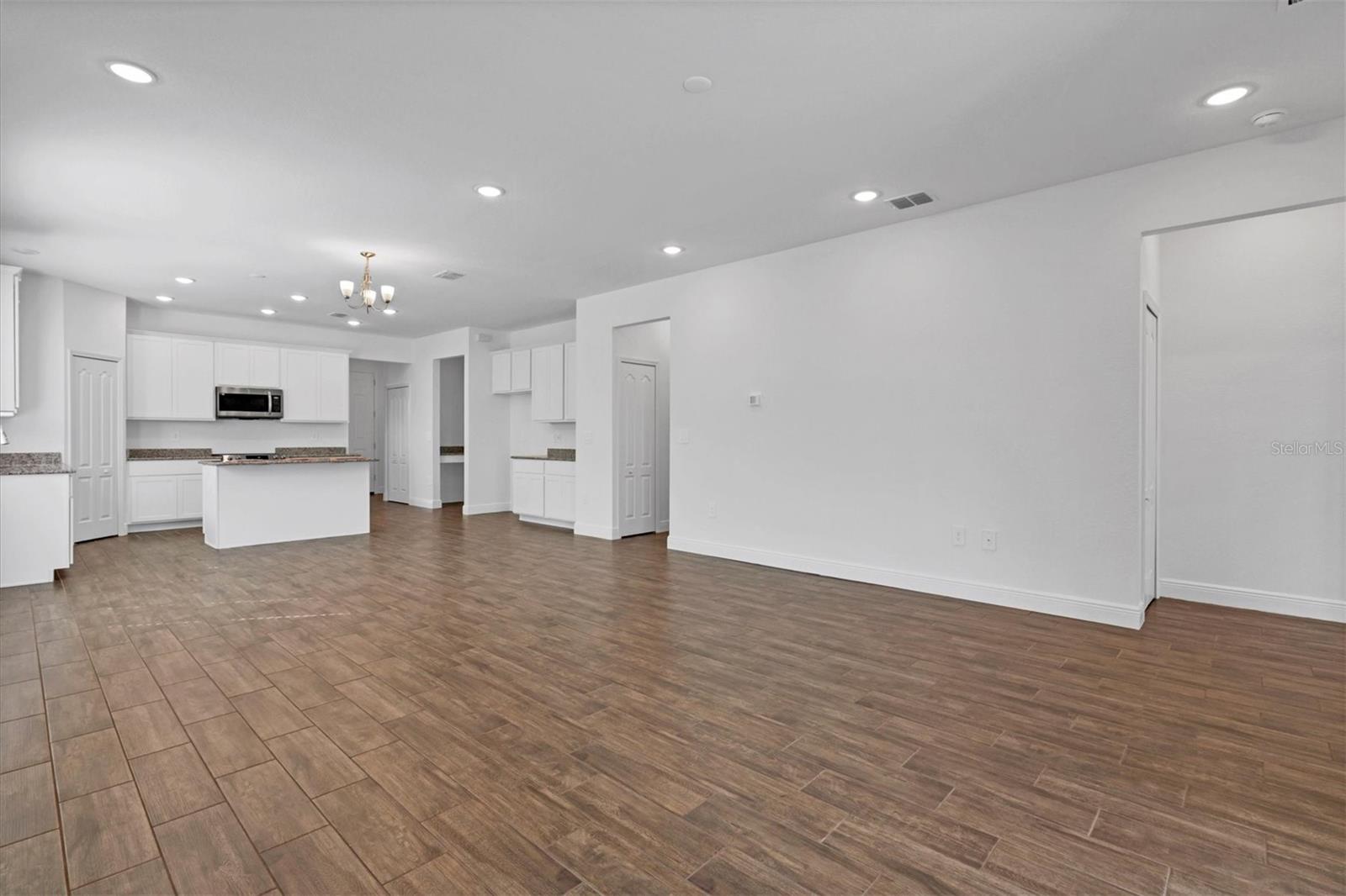 16824 CANOPY GARDEN DR, PORT CHARLOTTE, FL, 33953