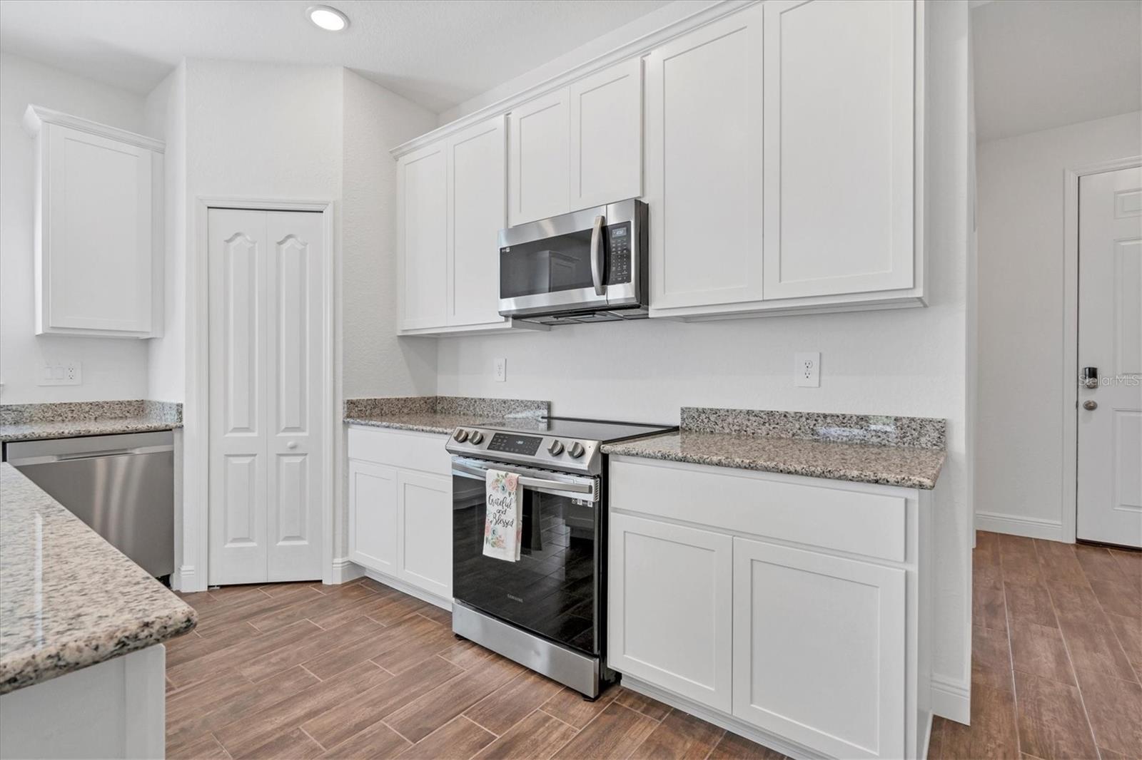 16824 CANOPY GARDEN DR, PORT CHARLOTTE, FL, 33953