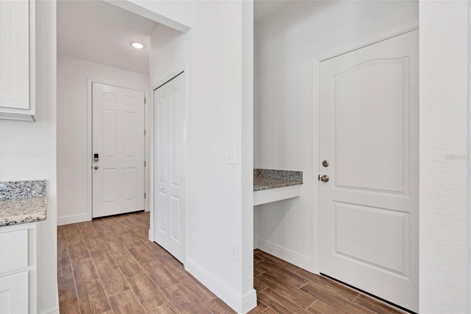 16824 CANOPY GARDEN DR, PORT CHARLOTTE, FL, 33953