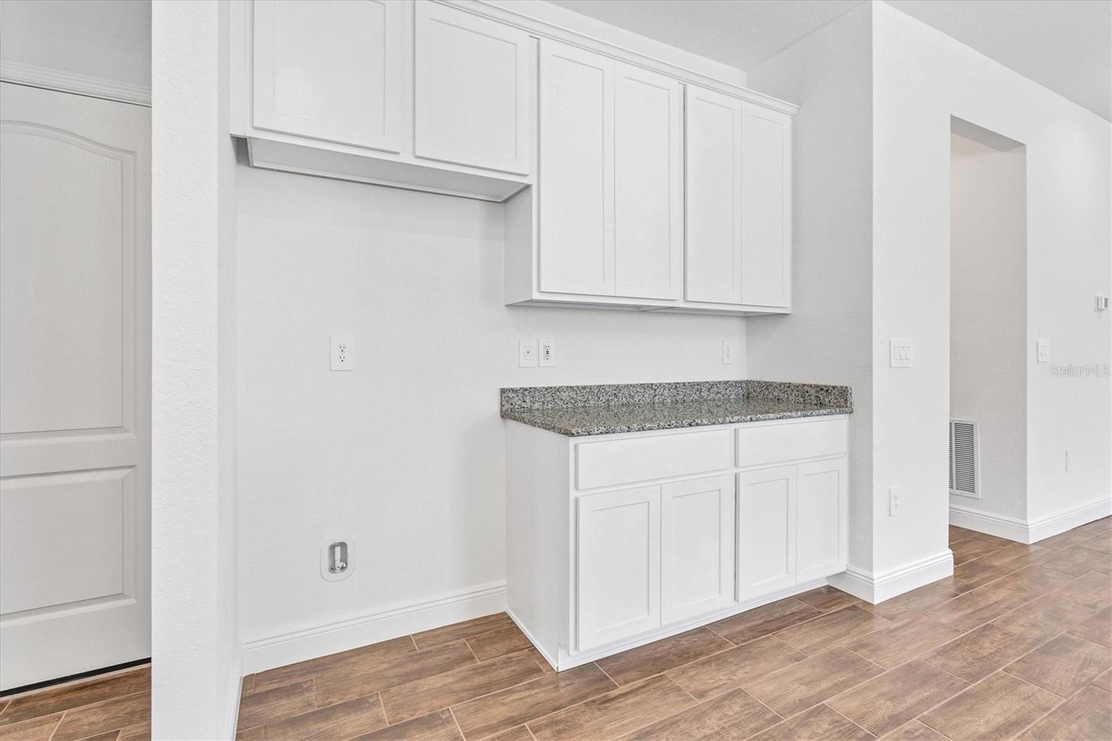 16824 CANOPY GARDEN DR, PORT CHARLOTTE, FL, 33953