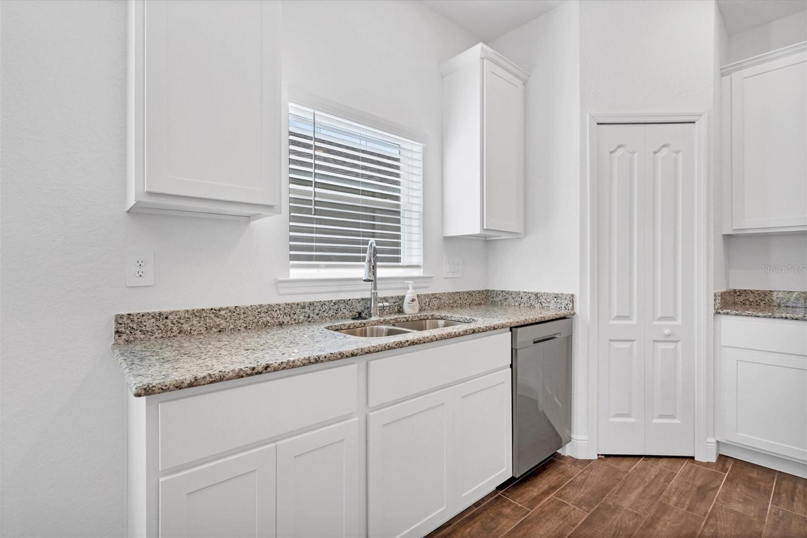 16824 CANOPY GARDEN DR, PORT CHARLOTTE, FL, 33953