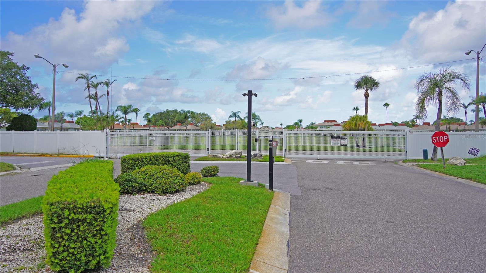 4329 TAHITIAN GARDENS CIR #B, HOLIDAY, FL, 34691