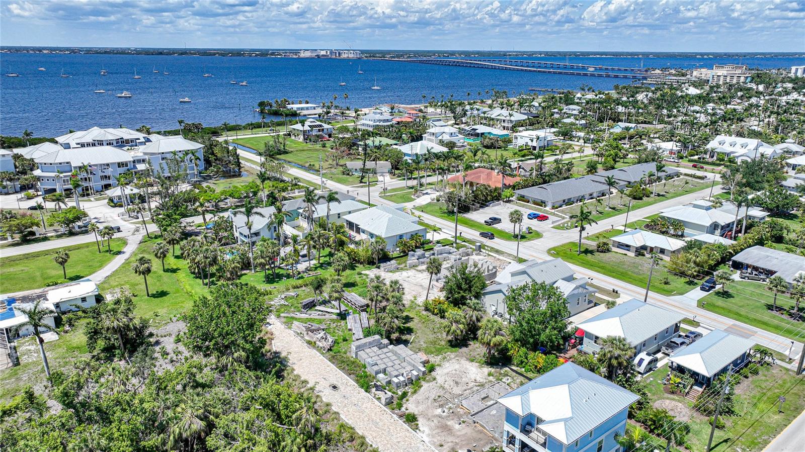 217 SHREVE AVE, PUNTA GORDA, FL, 33950