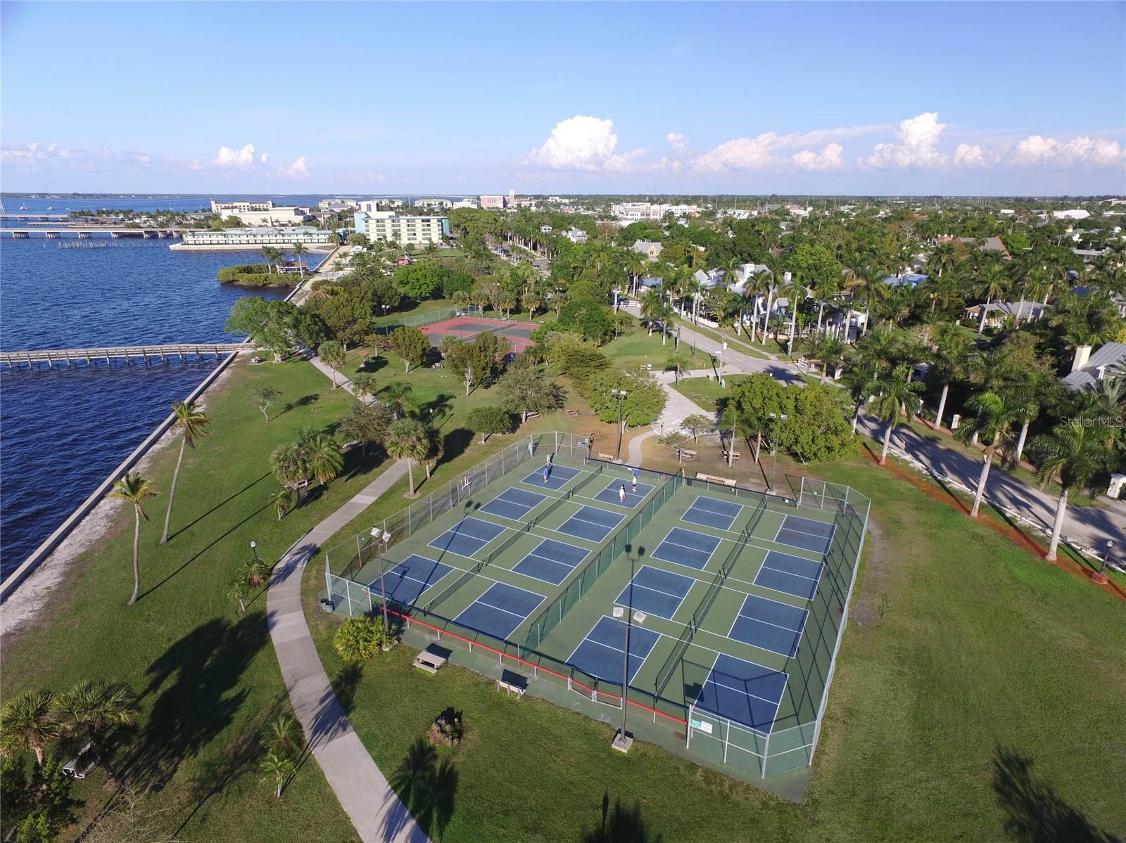 217 SHREVE AVE, PUNTA GORDA, FL, 33950