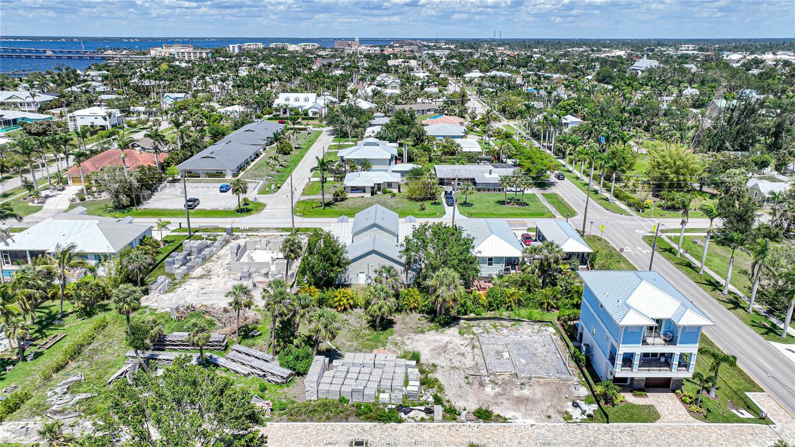 940 W OLYMPIA AVE, PUNTA GORDA, FL, 33950