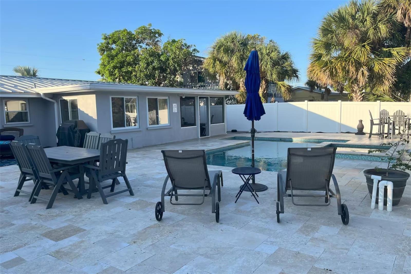 345 AVENIDA LEONA, SARASOTA, FL, 34242