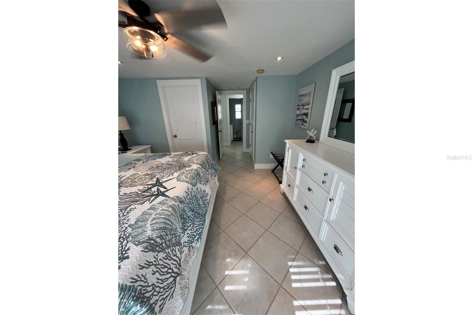 345 AVENIDA LEONA, SARASOTA, FL, 34242