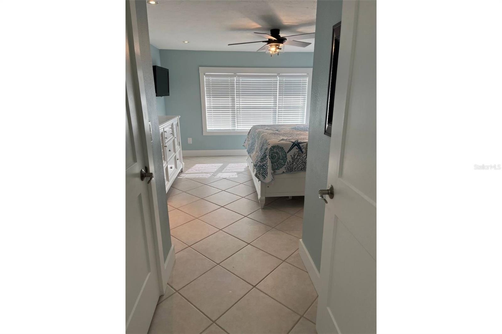 345 AVENIDA LEONA, SARASOTA, FL, 34242