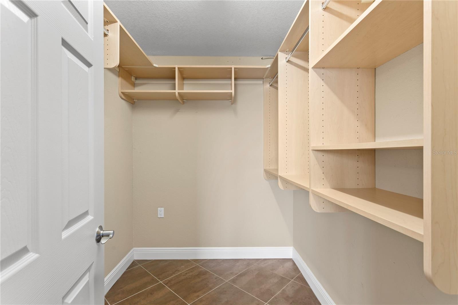 5200 BRITTANY DR S #4-1102, ST PETERSBURG, FL, 33715