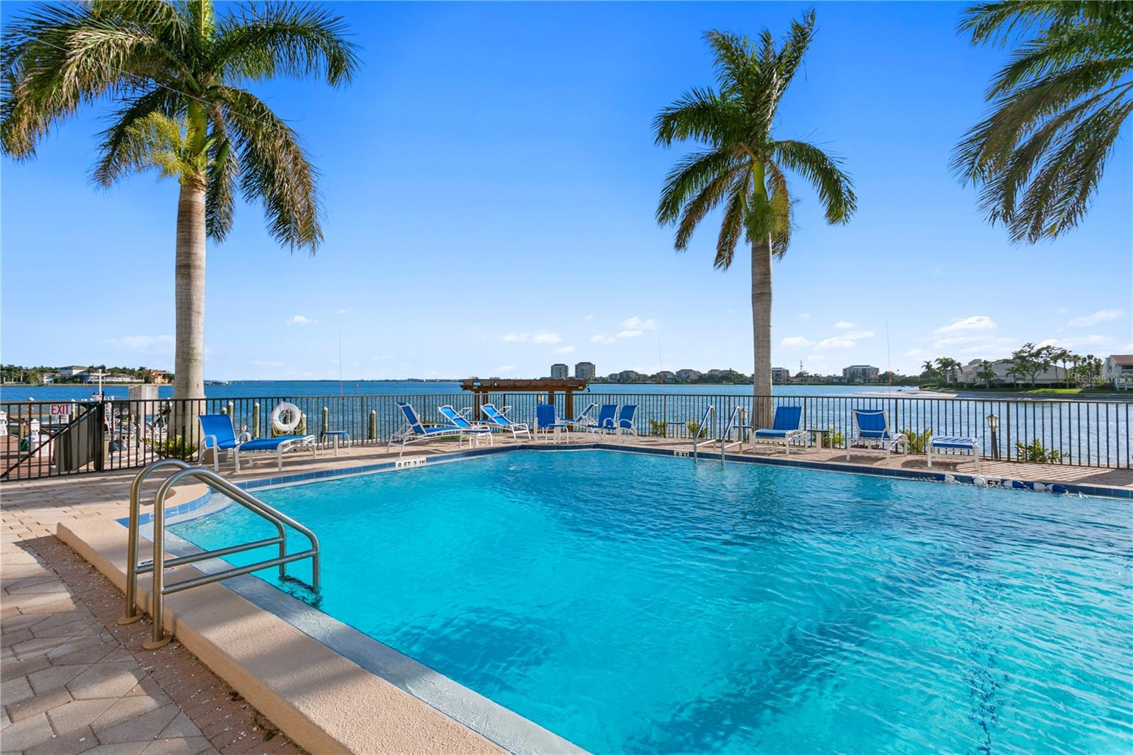 5200 BRITTANY DR S #4-1102, ST PETERSBURG, FL, 33715