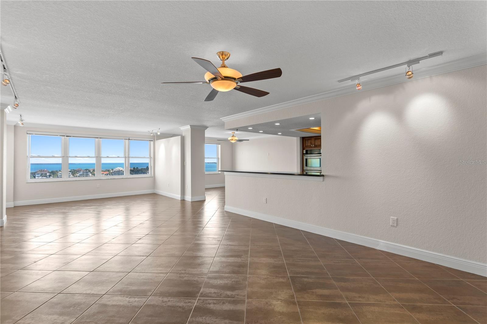 5200 BRITTANY DR S #4-1102, ST PETERSBURG, FL, 33715
