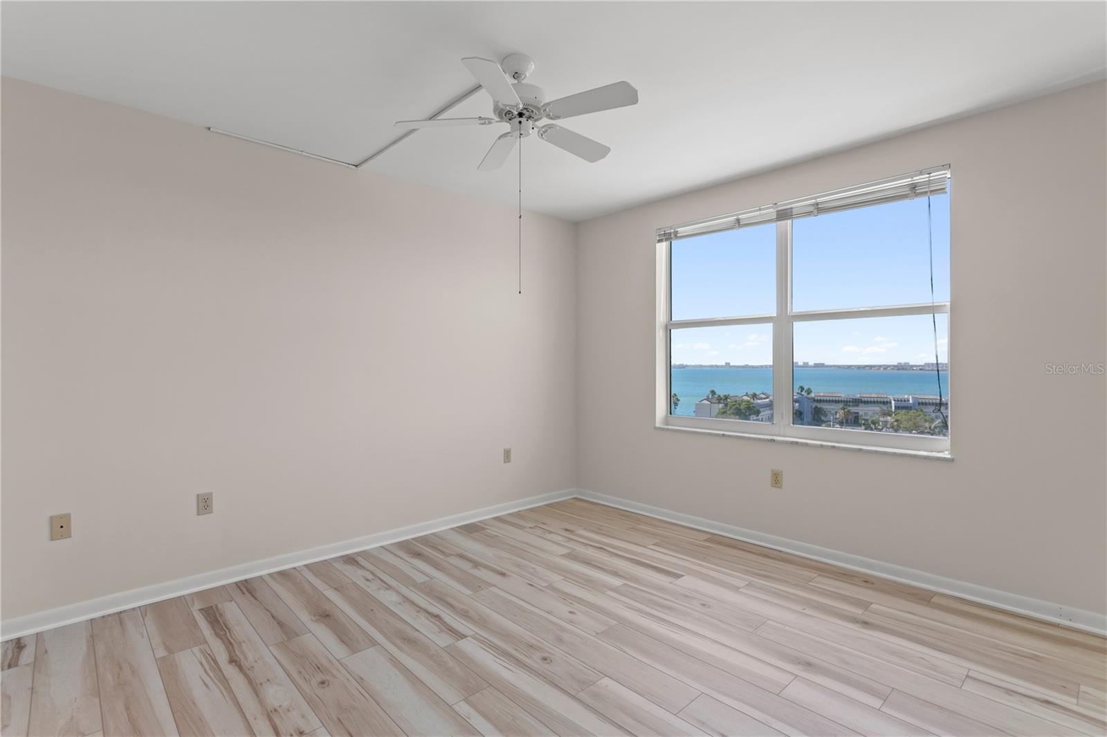 5200 BRITTANY DR S #4-1102, ST PETERSBURG, FL, 33715