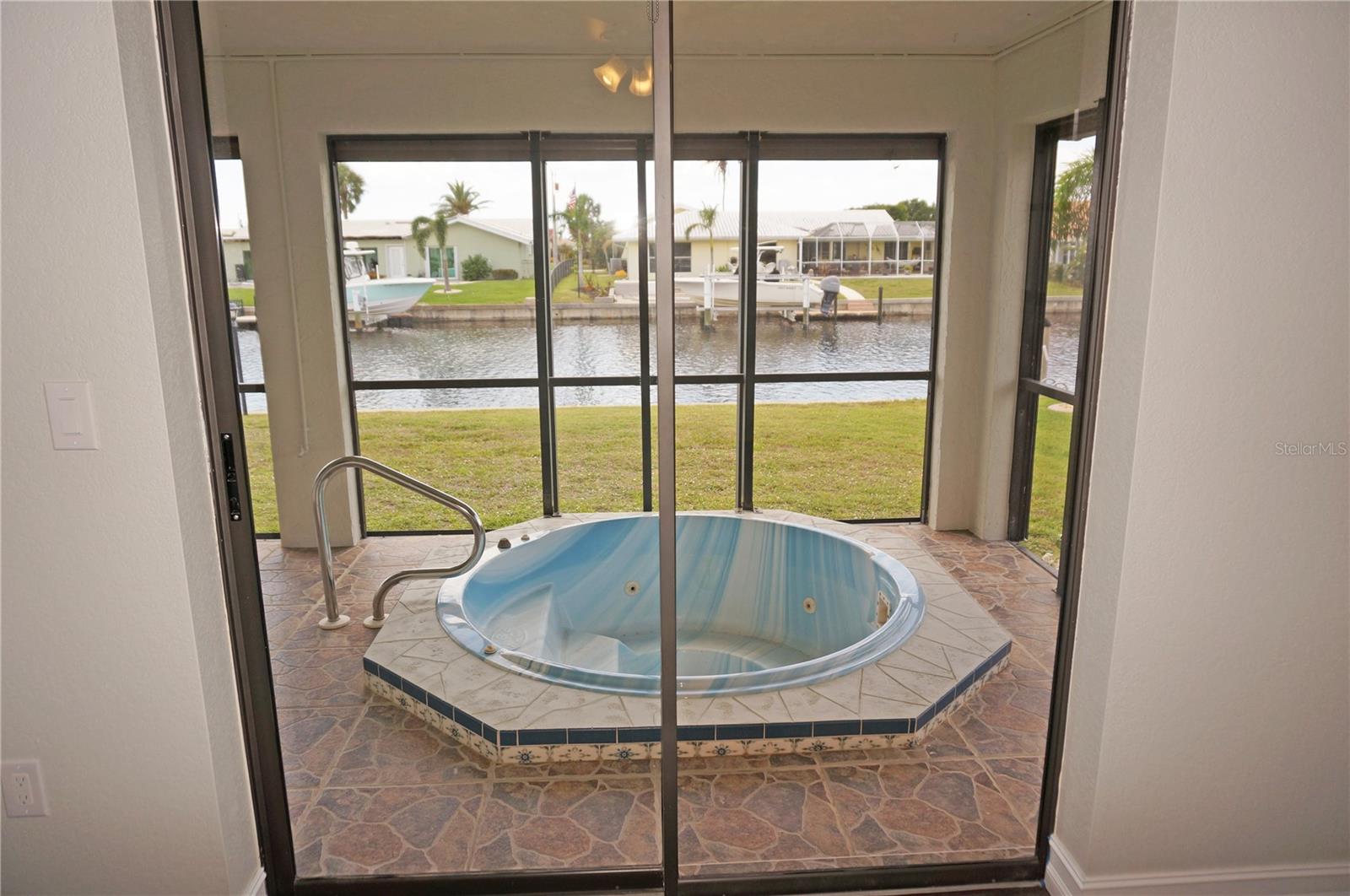 525 MEDICI CT, PUNTA GORDA, FL, 33950