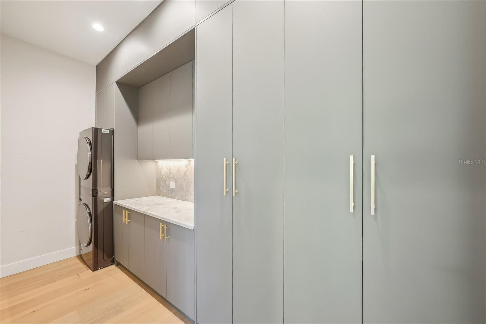 1630 DOUGLAS AVE, DUNEDIN, FL, 34698