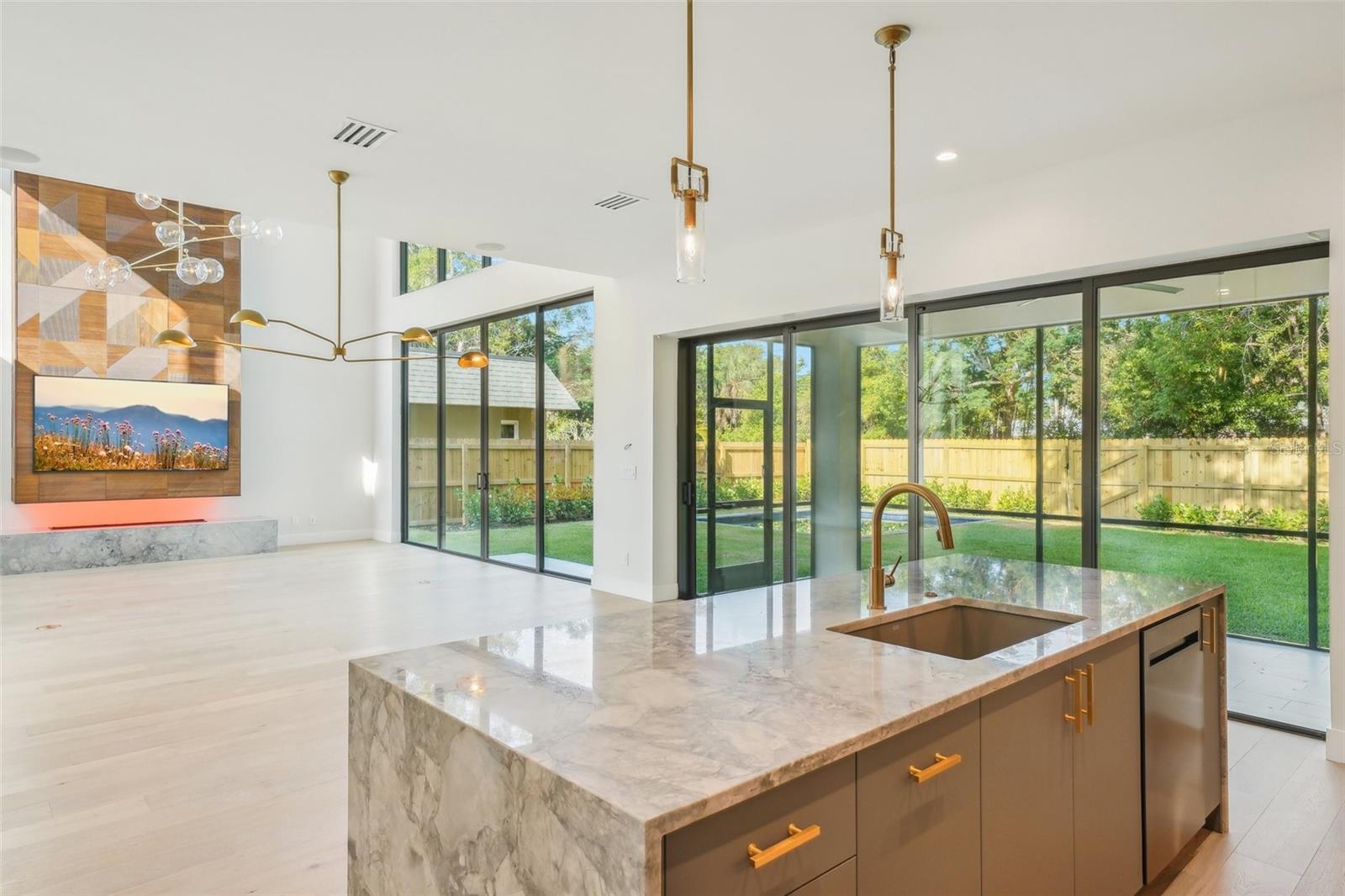 1630 DOUGLAS AVE, DUNEDIN, FL, 34698