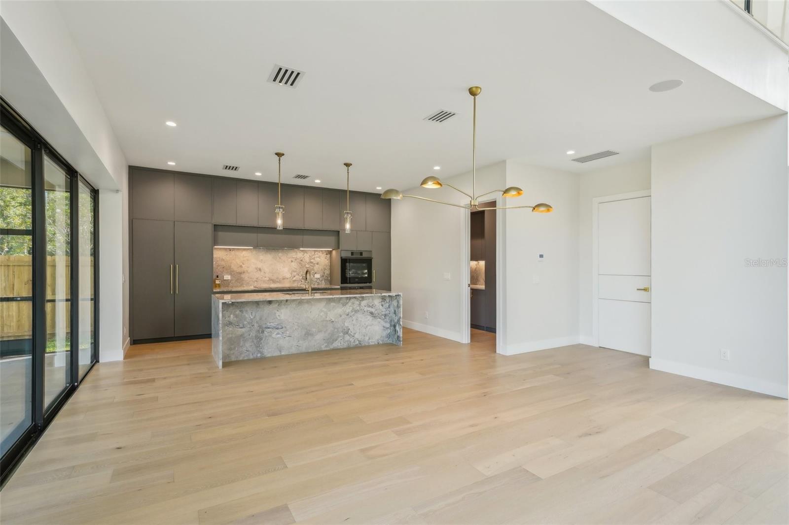 1630 DOUGLAS AVE, DUNEDIN, FL, 34698