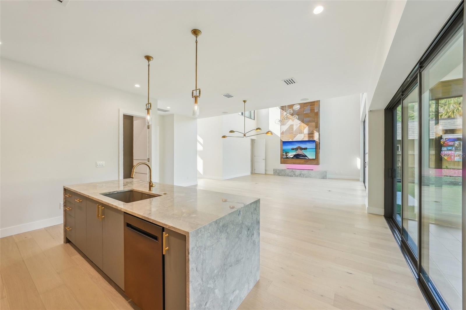 1630 DOUGLAS AVE, DUNEDIN, FL, 34698