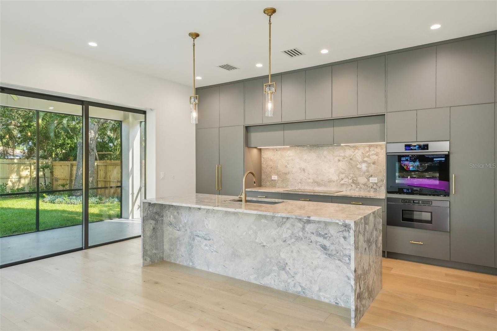 1630 DOUGLAS AVE, DUNEDIN, FL, 34698