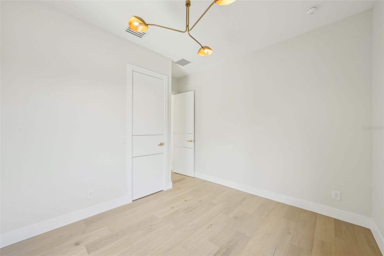 1630 DOUGLAS AVE, DUNEDIN, FL, 34698