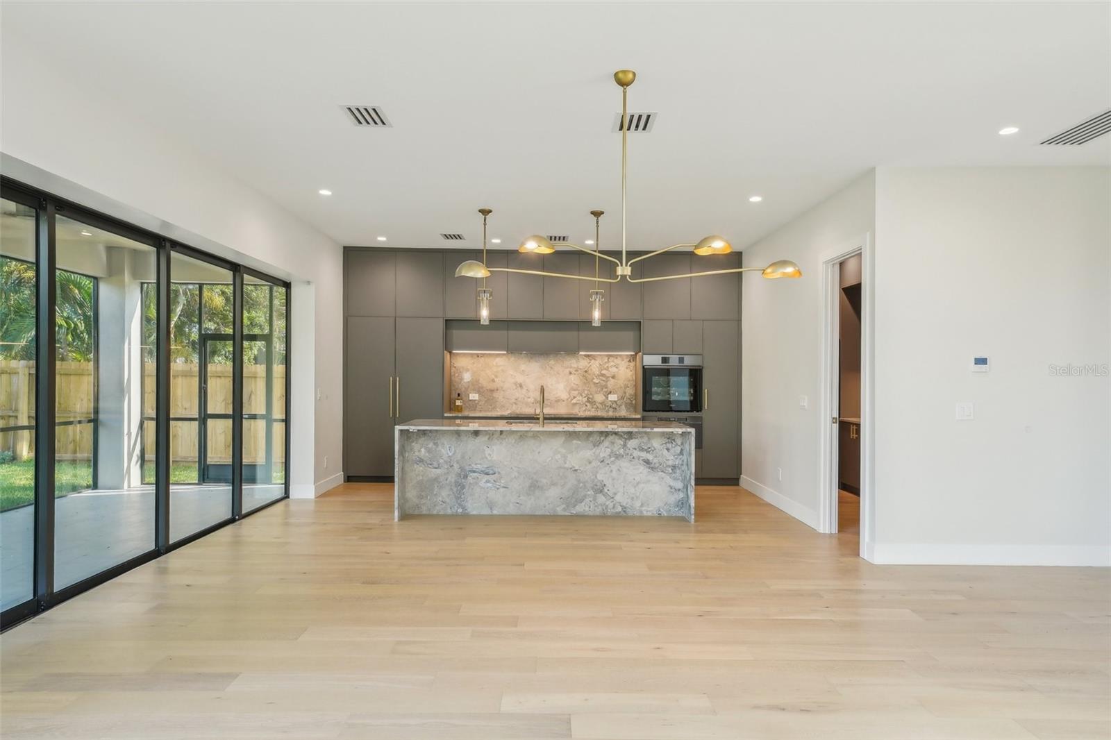 1630 DOUGLAS AVE, DUNEDIN, FL, 34698