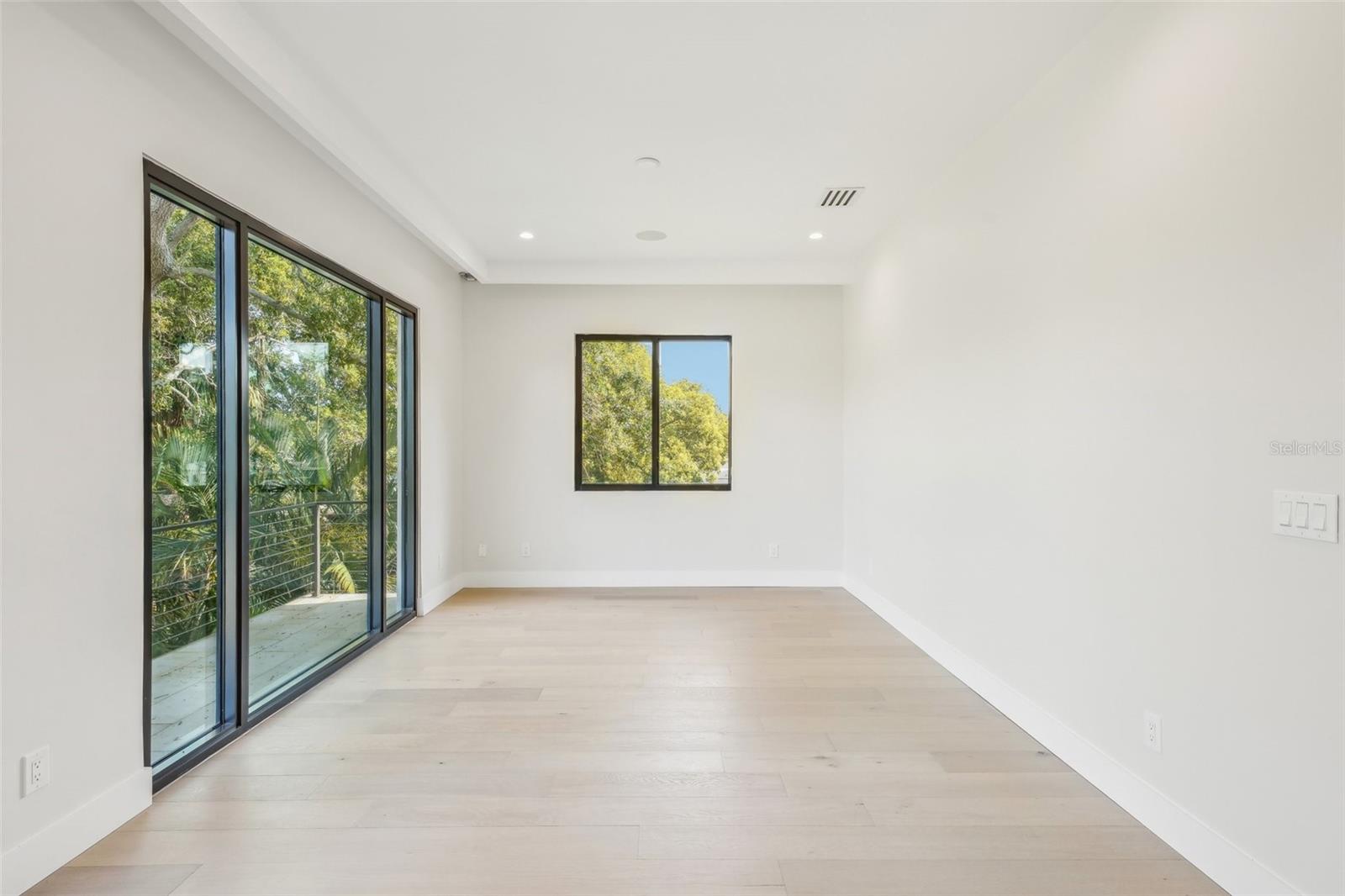 1630 DOUGLAS AVE, DUNEDIN, FL, 34698