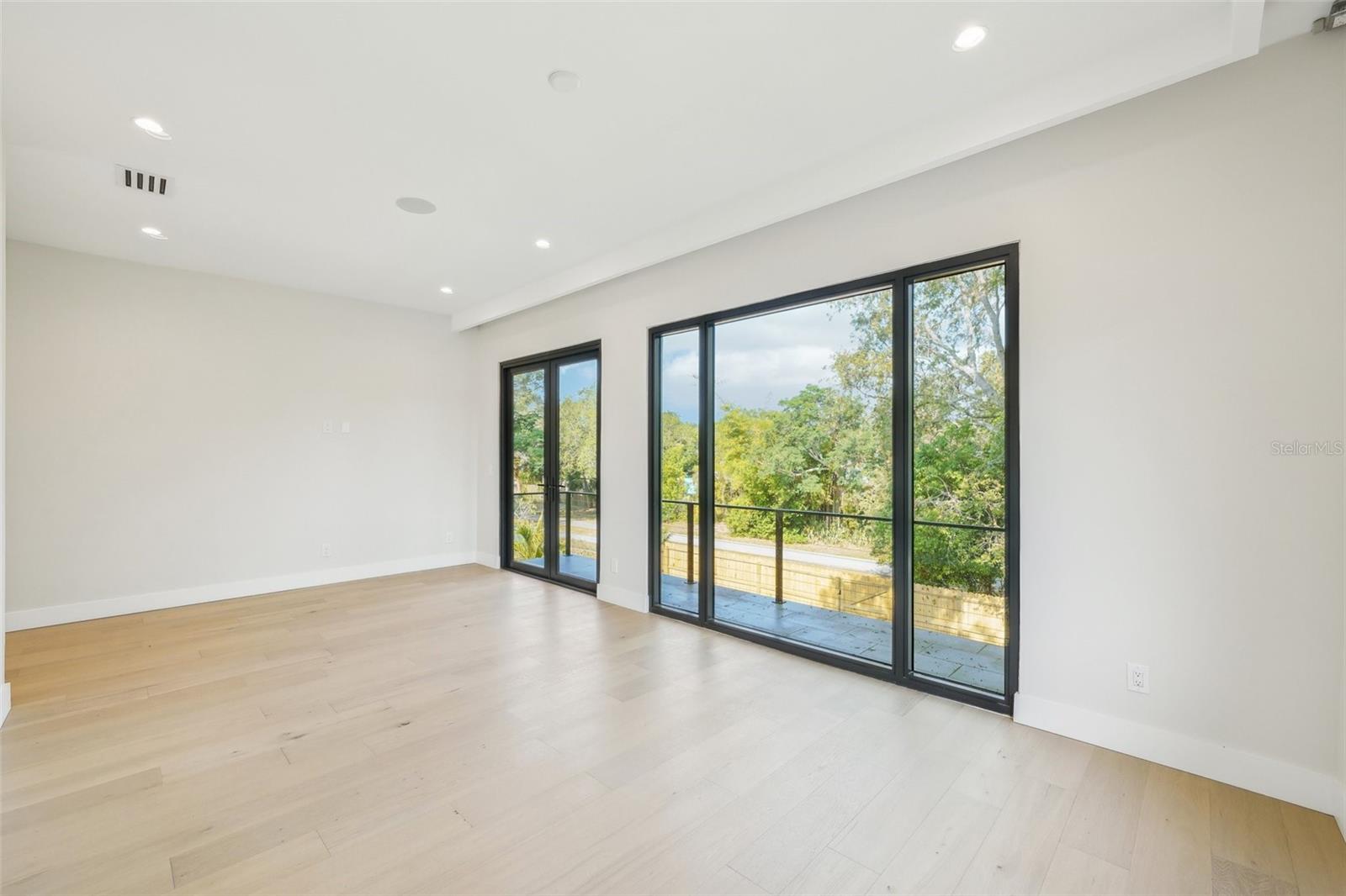 1630 DOUGLAS AVE, DUNEDIN, FL, 34698