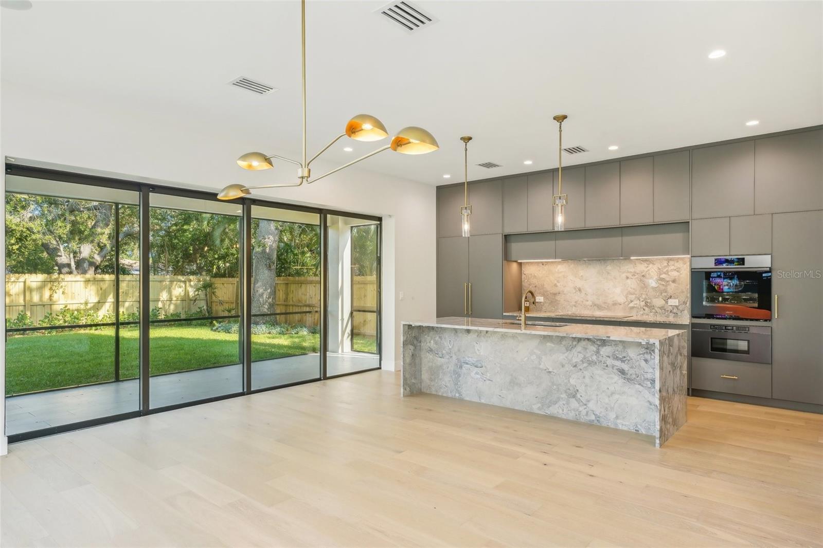 1630 DOUGLAS AVE, DUNEDIN, FL, 34698