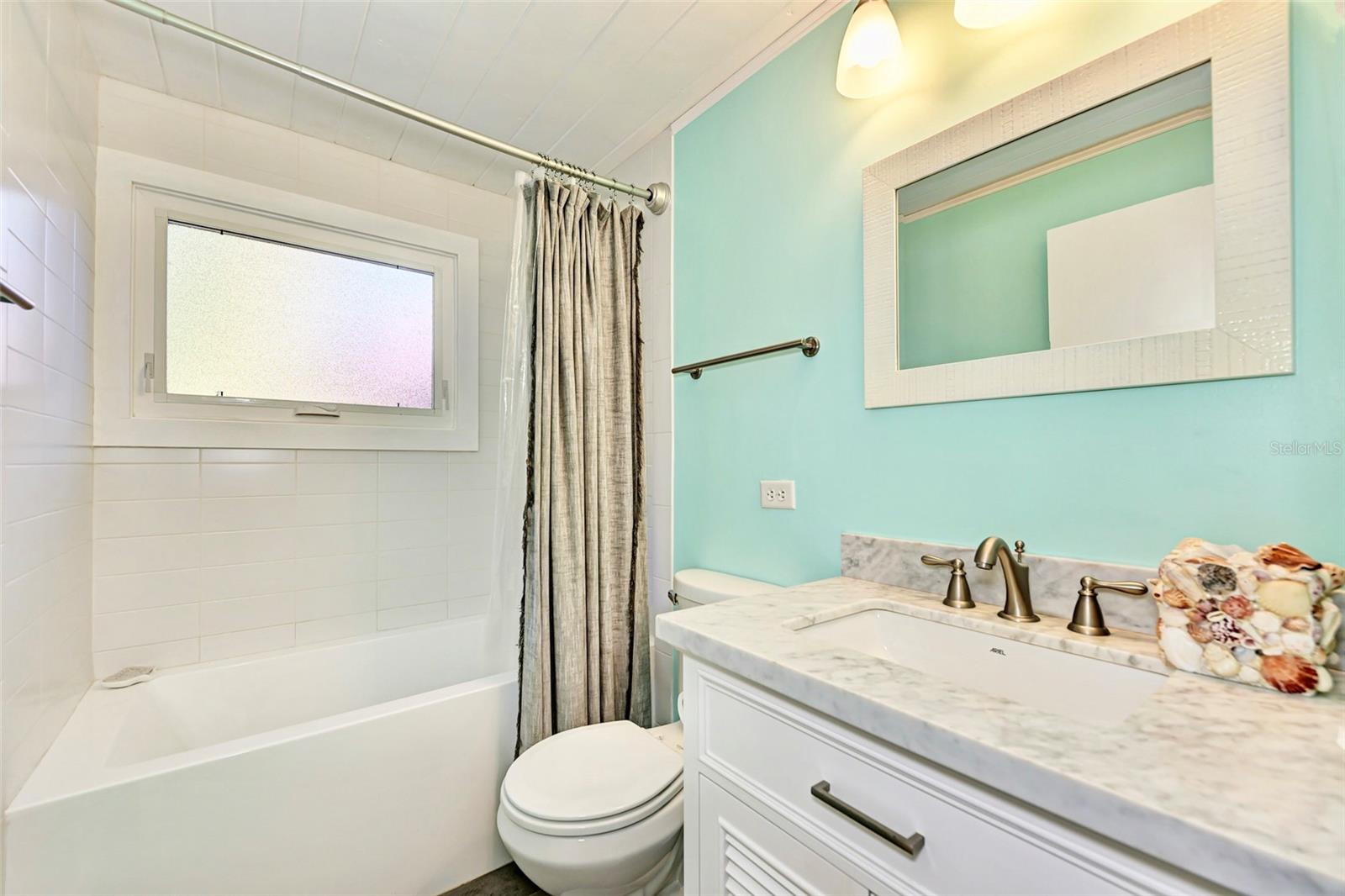 657 CALLE DE PERU, SARASOTA, FL, 34242
