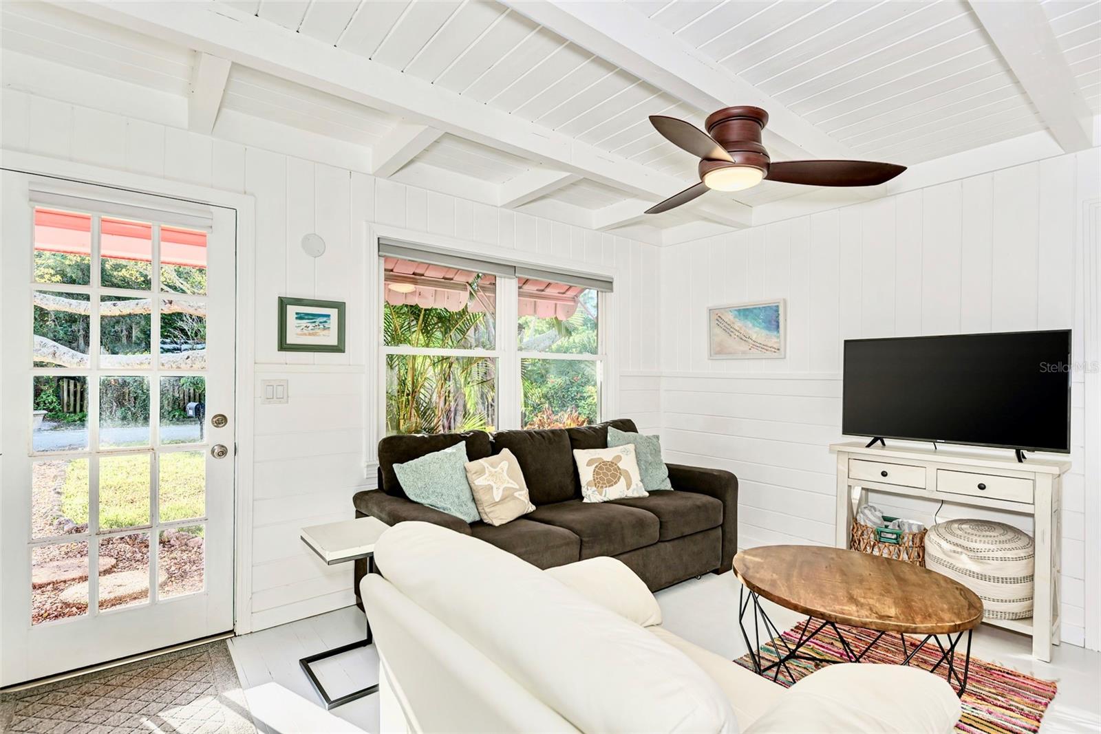 657 CALLE DE PERU, SARASOTA, FL, 34242